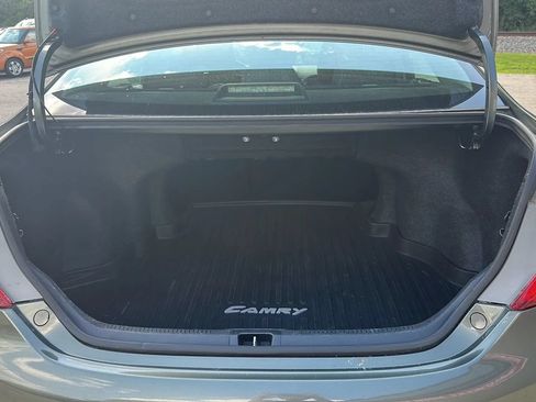 Used 2014 Toyota Camry LE FWD image 15