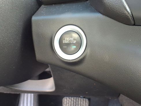 Used 2018 GMC Terrain SLE image 12