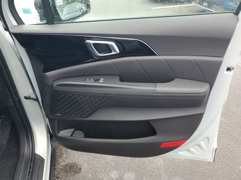 New 2026 Kia Carnival SX Prestige FWD image 37