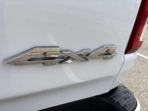 Used 2020 RAM 1500 Big Horn AWD/4WD image 13
