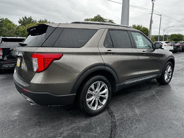 Certified 2021 Ford Explorer Limited w/ Equipment Group 301A AWD/4WD image 5