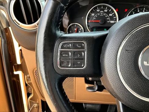 Used 2015 Jeep Wrangler Unlimited Sahara w/ Mopar Chrome Edition Group AWD/4WD image 19