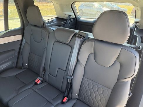 New 2026 Volvo XC90 B6 Plus w/ Protection Package Premier image 23