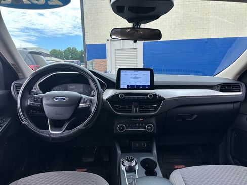 Used 2020 Ford Escape SE FWD image 14