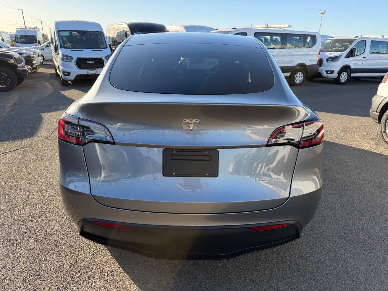 Used 2024 Tesla Model Y Long Range AWD/4WD image 8