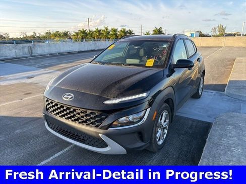 Used 2022 Hyundai Kona SEL image 1