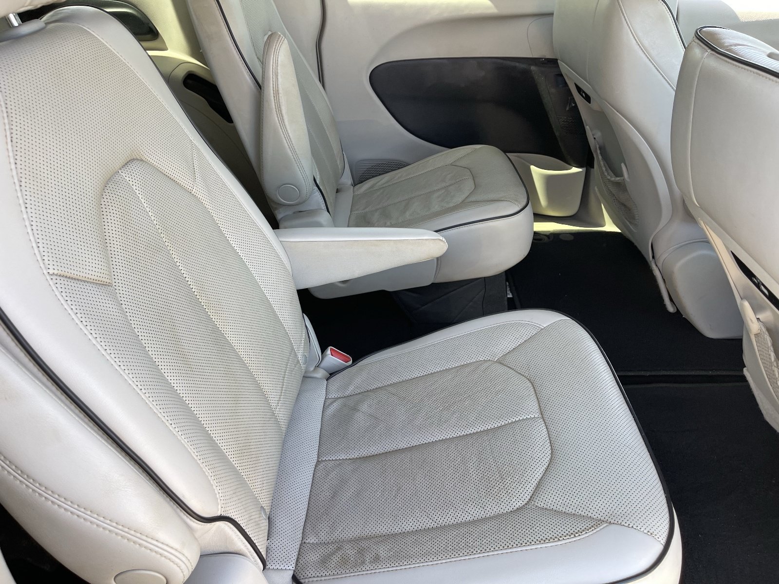 Used 2021 Chrysler Pacifica Limited w/ Premium & Safety Sphere Group AWD/4WD image 15