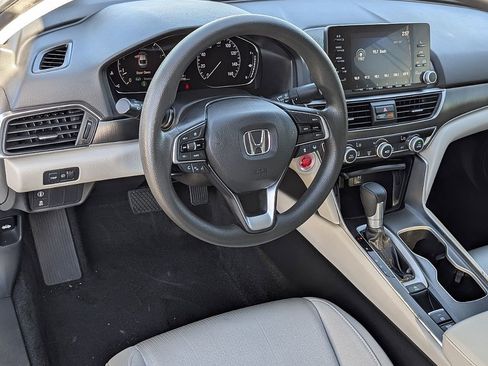 Used 2019 Honda Accord LX image 25
