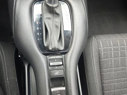 Used 2025 Honda HR-V LX image 23