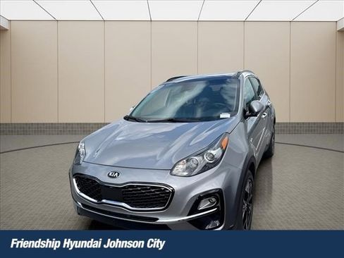 Used 2022 Kia Sportage EX w/ EX Technology Package AWD/4WD image 1