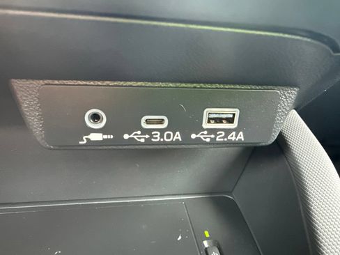 Certified 2025 Subaru Forester Premium AWD/4WD image 14