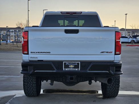 Certified 2025 Chevrolet Silverado 2500 ZR2 w/ Technology Package image 8