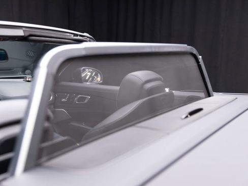 Used 2015 Mercedes-Benz SL 63 AMG w/ Driver Assistance Package image 71