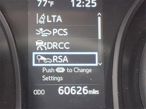 Used 2023 Toyota Camry SE image 9