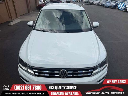 Used 2020 Volkswagen Tiguan SE image 6