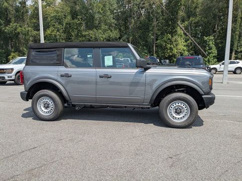 New 2025 Ford Bronco 4-Door image 3