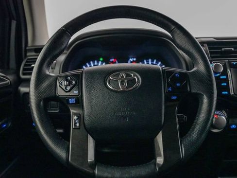 Used 2019 Toyota 4Runner TRD Off-Road Premium AWD/4WD image 48