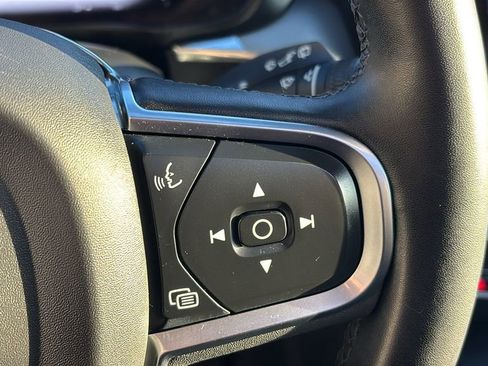 Certified 2023 Volvo XC60 B5 Core w/ Climate Package image 18