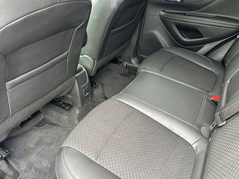 Used 2022 Buick Encore Preferred w/ Safety Package image 24