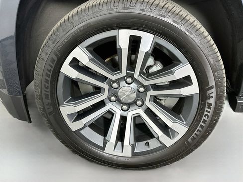 Used 2019 GMC Yukon Denali w/ Denali Ultimate Package AWD/4WD image 36