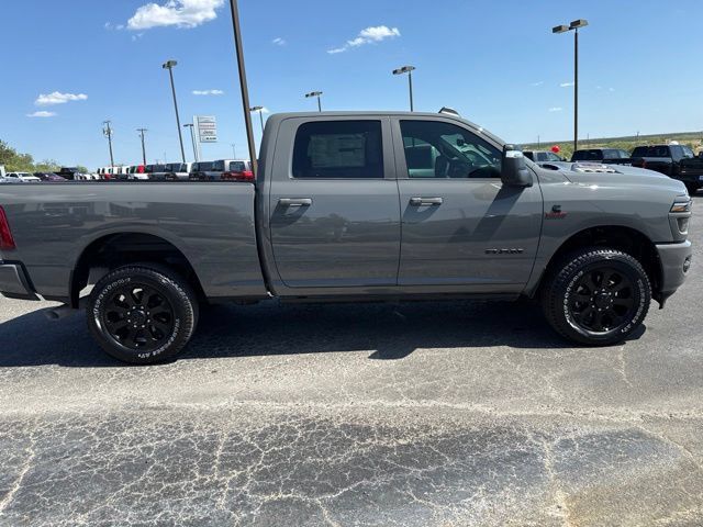 New 2026 RAM 2500 Laramie AWD/4WD image 6