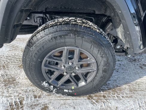 New 2026 Jeep Gladiator Sport image 9