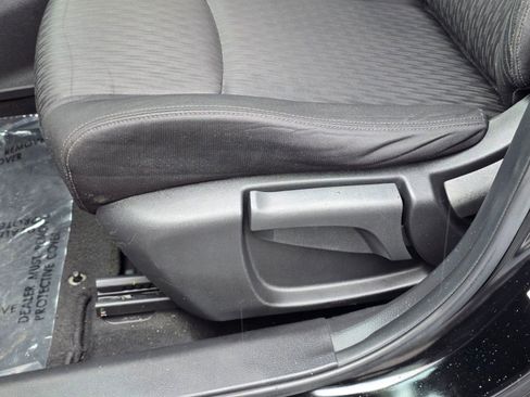 Used 2018 Nissan Rogue S AWD/4WD image 21