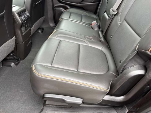 Used 2023 GMC Acadia AT4 w/ Preferred Package AWD/4WD image 14