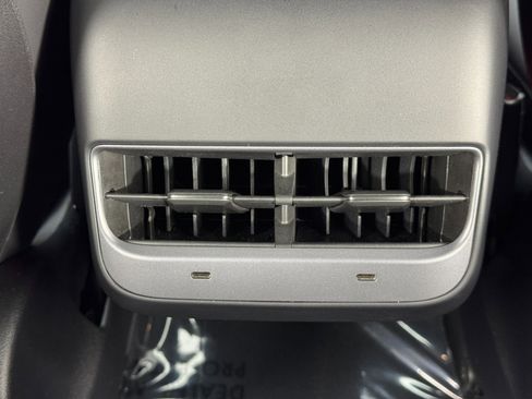 Used 2022 Tesla Model 3 Long Range image 35
