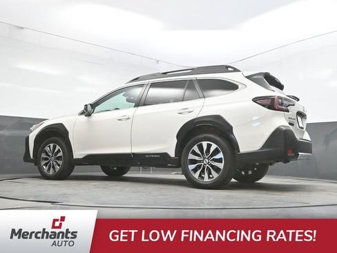 Used 2023 Subaru Outback Limited AWD/4WD image 44
