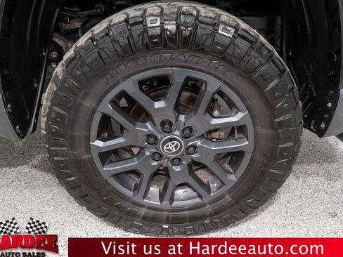 Used 2025 Toyota Tundra Platinum image 10