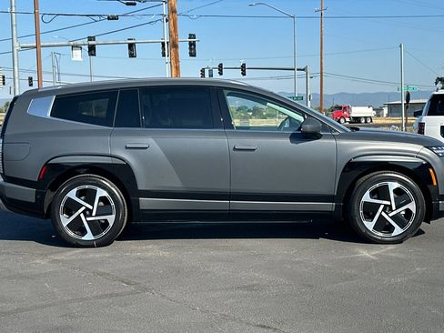 New 2026 Hyundai Ioniq 9 Limited image 3