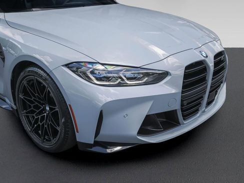 Used 2022 BMW M4 xDrive Competition w/ M Carbon Exterior Package AWD/4WD image 10