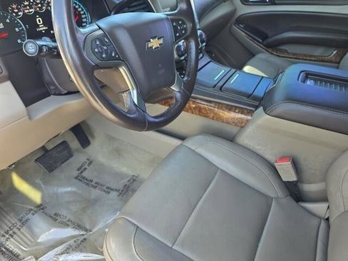 Used 2016 Chevrolet Suburban LTZ image 13