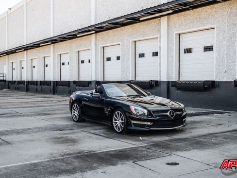 Used 2016 Mercedes-Benz SL 63 AMG AMG SL 63 w/ Driver Assistance Package image 59
