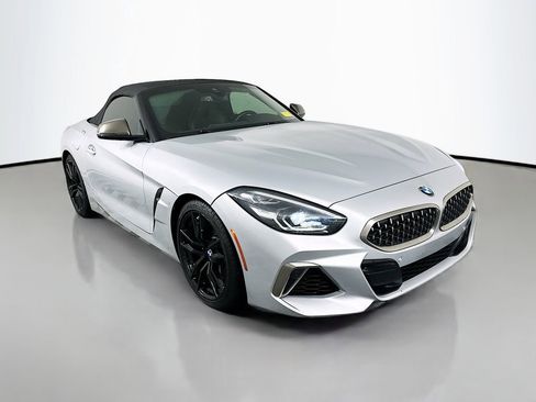 Used 2020 BMW Z4 M40i w/ Executive Package image 3