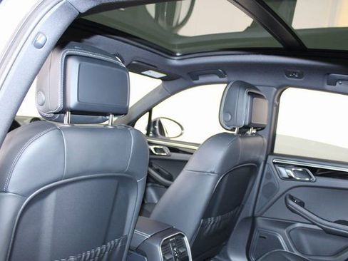 New 2026 Porsche Macan Turbo image 22