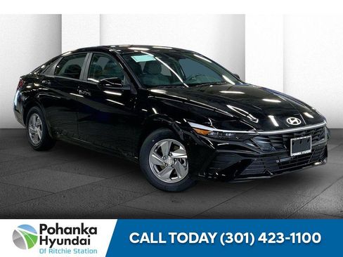 Certified 2026 Hyundai Elantra SE FWD image 1