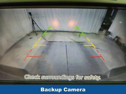 Used 2015 Nissan Frontier SL w/ Moonroof Package AWD/4WD image 15