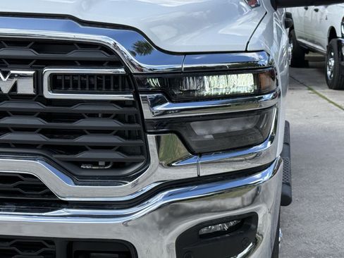New 2026 RAM 2500 Tradesman AWD/4WD image 8