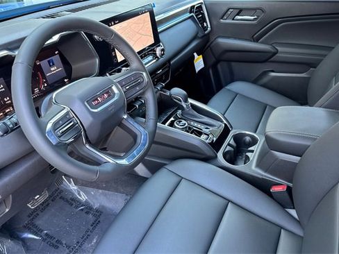 New 2025 GMC Canyon Elevation w/ Convenience Package image 10