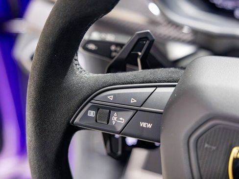 Used 2024 Lamborghini Urus Performante image 44