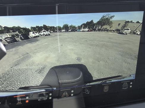 New 2026 GMC Sierra 2500 AT4X w/ LPO, Black Badging Package AWD/4WD image 30