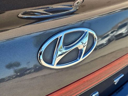 Used 2021 Hyundai Sonata SE FWD image 11