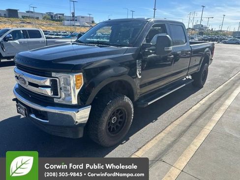 Used 2017 Ford F250 XLT w/ Snow Plow Prep Package AWD/4WD image 3