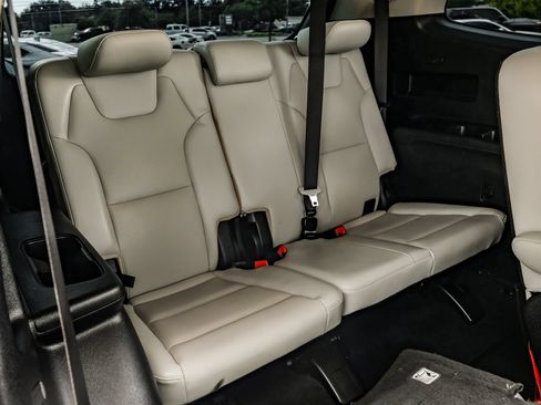 Used 2022 Kia Telluride EX w/ EX Premium Package FWD image 41