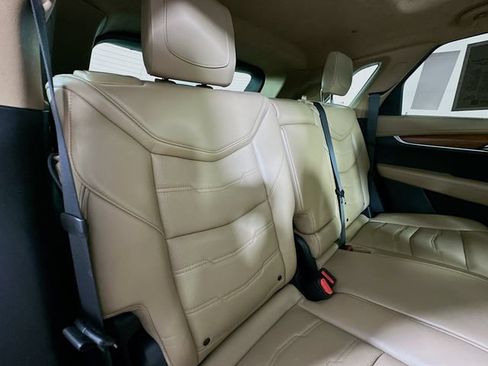 Used 2018 Cadillac XT5 Platinum w/ Driver Assist Package AWD/4WD image 35