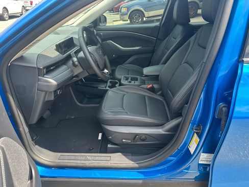 New 2025 Ford Mustang Mach-E Premium image 31