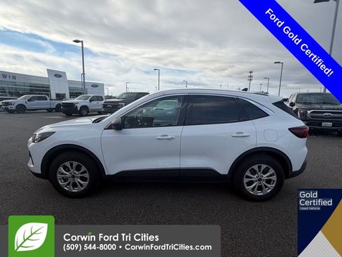 Used 2024 Ford Escape Active image 3