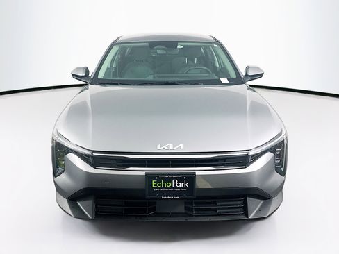 Used 2025 Kia K4 FWD image 2